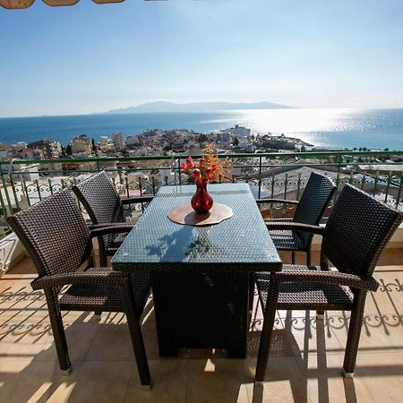 Blue Sky Appartment Kavala Extérieur photo